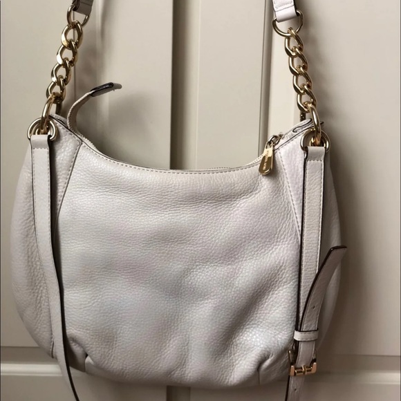 Michael Kors tassel crossbody ivory EUC - Picture 4 of 8